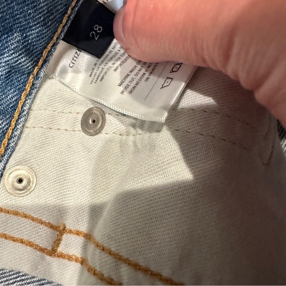 Citizens of Humanity Eva Distressed Jeans - Picture 5 of 8